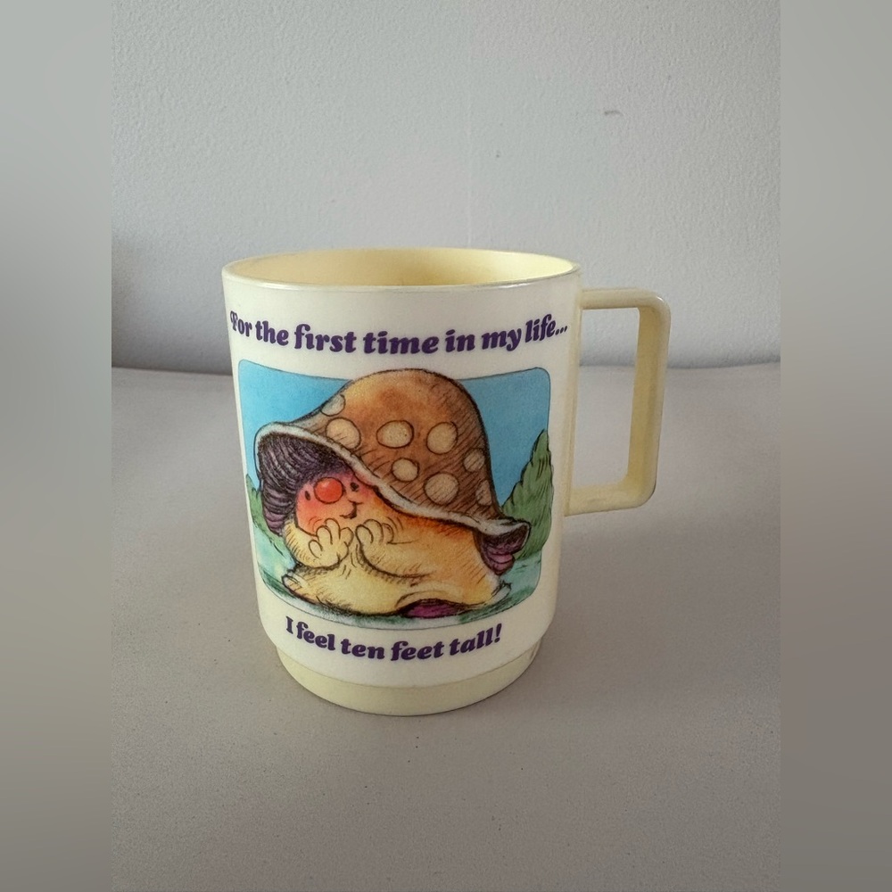 Avon 1986 Somersaults Vintage Plastic Mushroom Collectible Mug